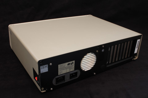 I00032_IBM_Expansion_Unit_5161
