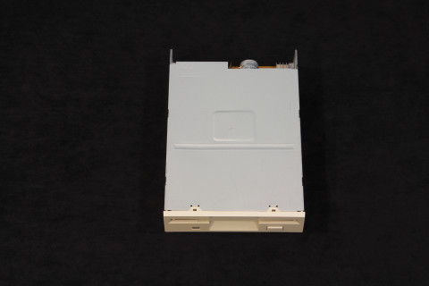 I00048_Teac_FD-235HF_1
