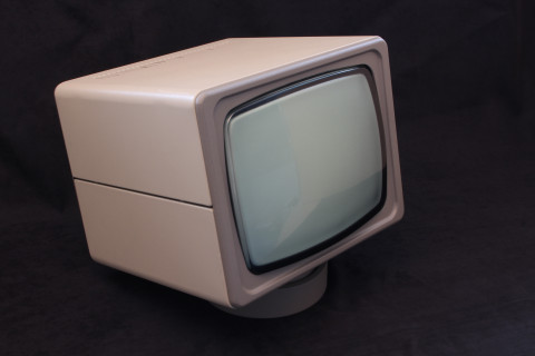 I00030_Robotron_1715_Monitor