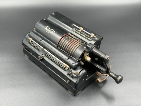 I00312_Triumphator_CRN1