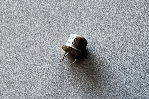 I00358_Transistor_SSY20A