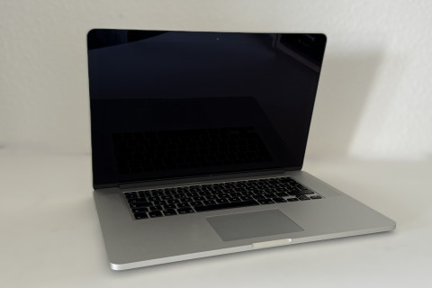 I00331_MacBookPro_2016