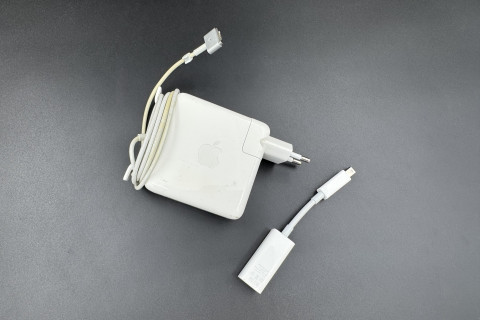 I00331_MacBookPro_2016