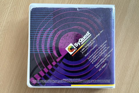 I00365_Syquest_RemovableHardDiskCartridge