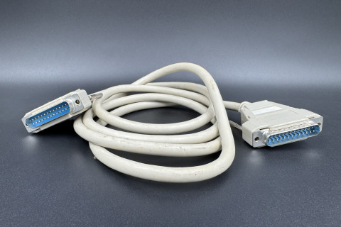 I00413_Kabel9_seriell