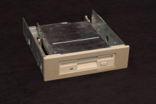 Teac_FD-235HF_3_mit_Rahmen